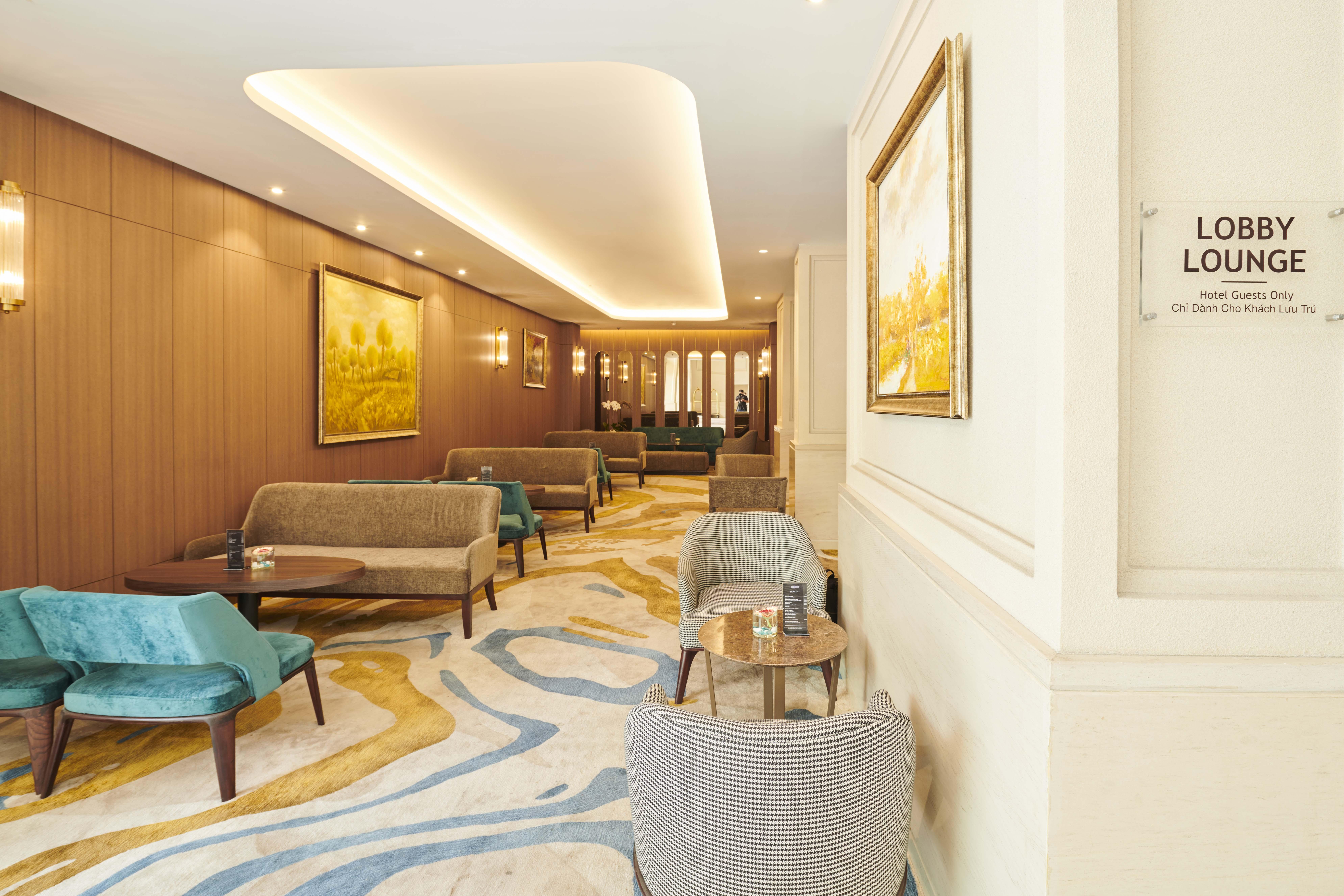 Eastin Grand Hotel Saigon Хошимин Экстерьер фото The lobby lounge at the hotel