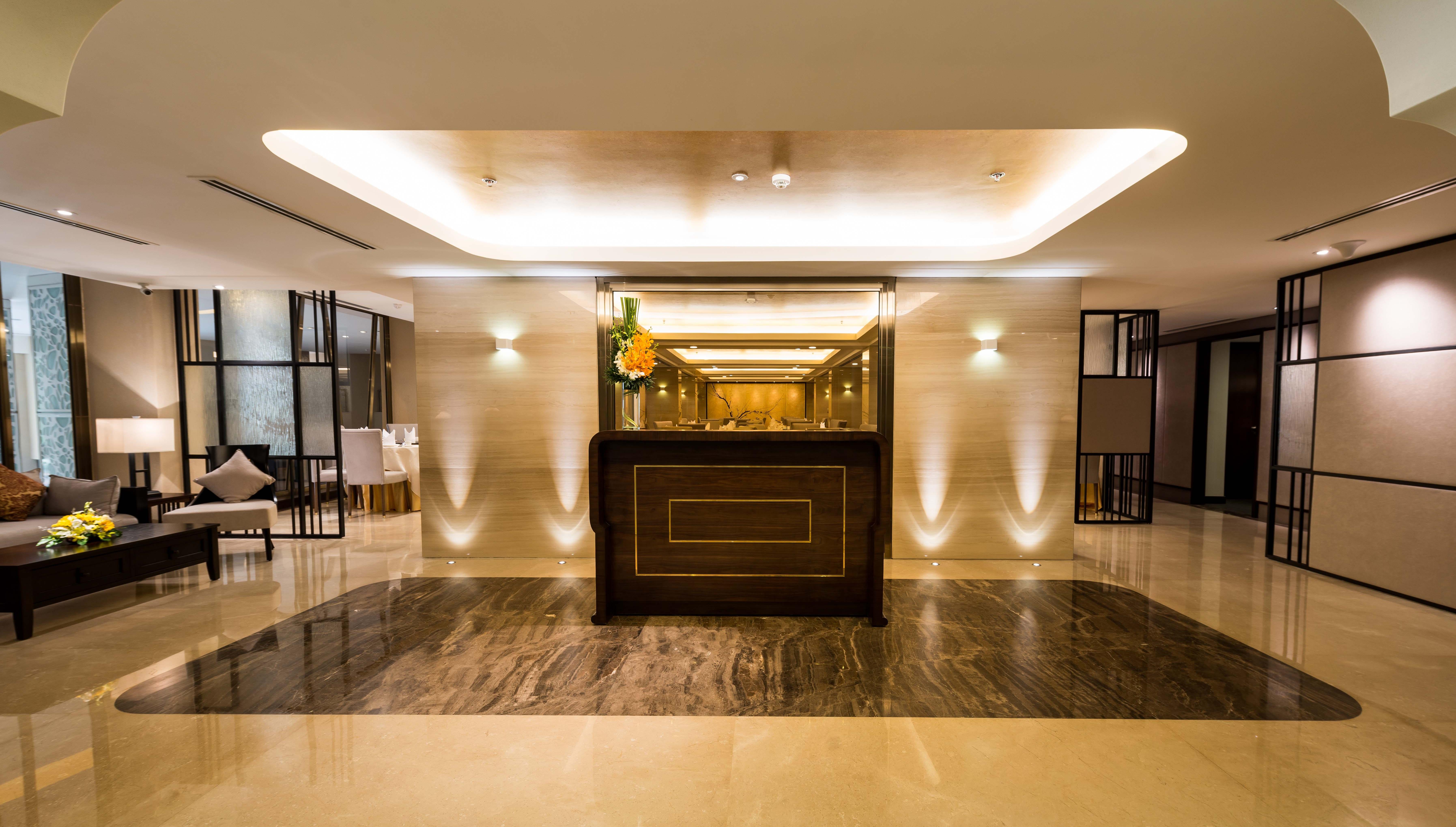 Eastin Grand Hotel Saigon Хошимин Экстерьер фото The lobby of the hotel