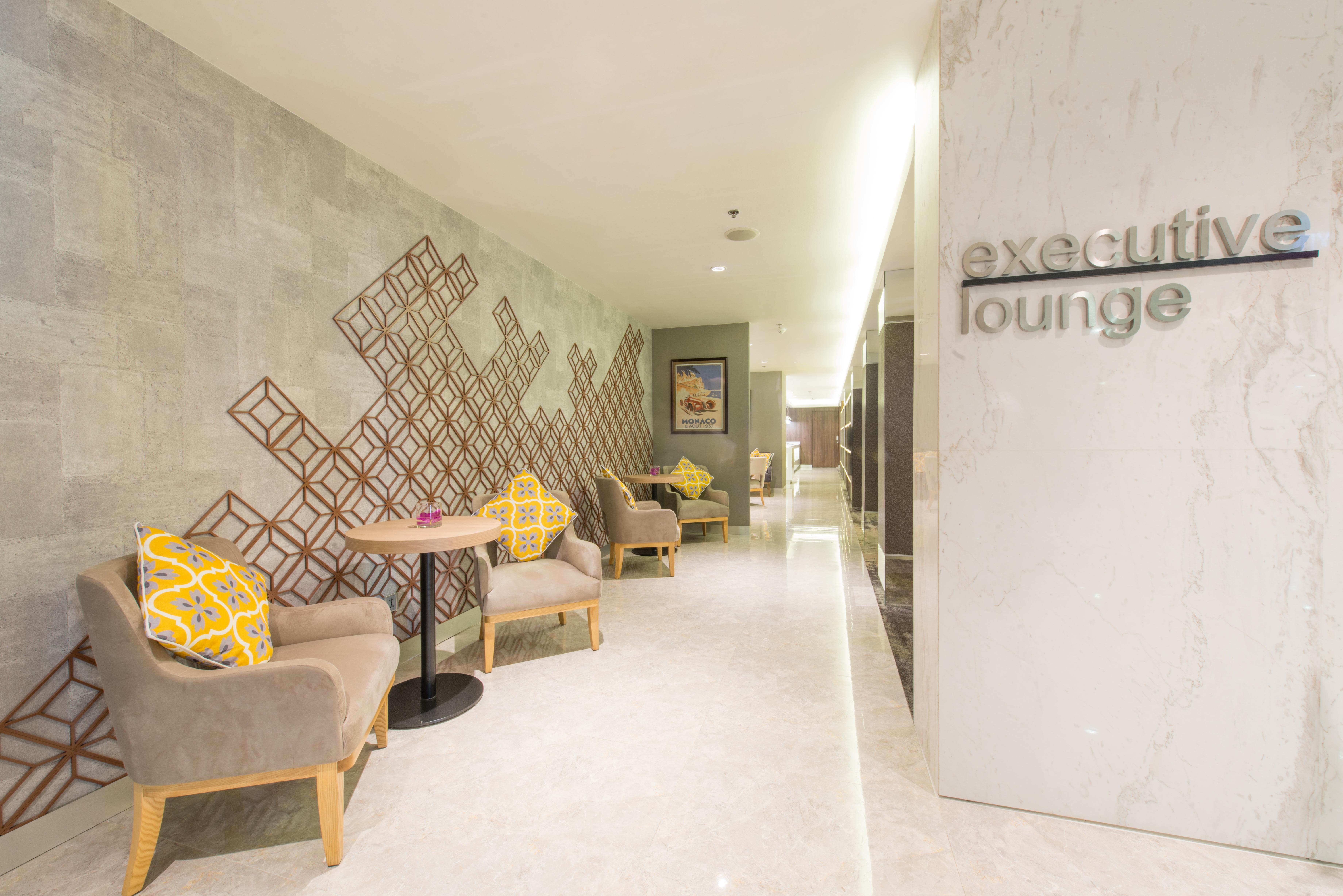 Eastin Grand Hotel Saigon Хошимин Экстерьер фото Executive Lounge at KLIA