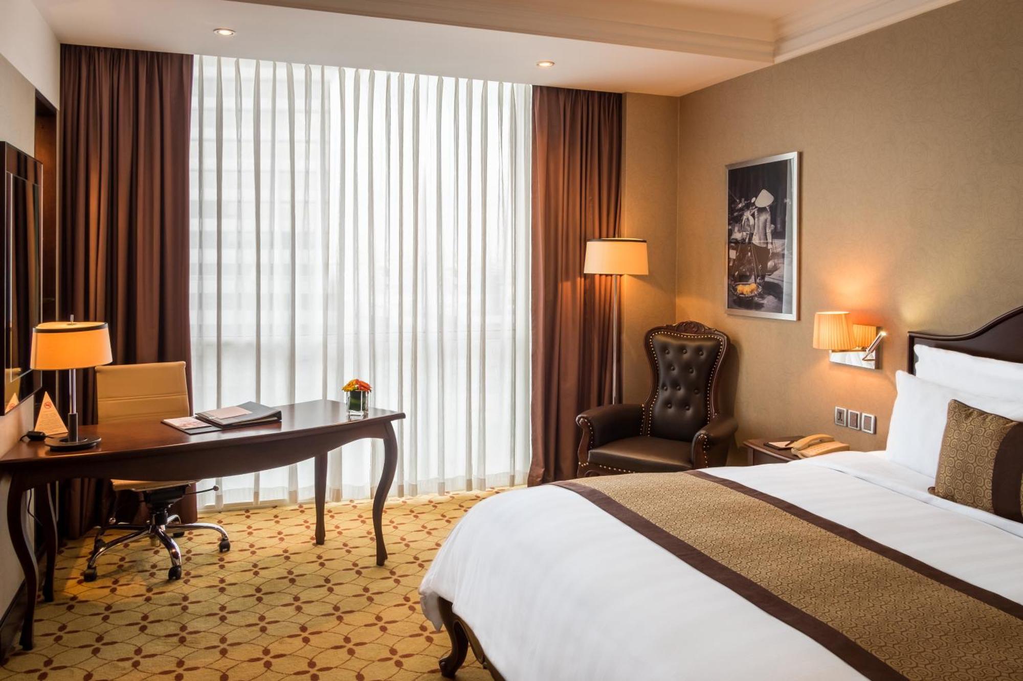 Eastin Grand Hotel Saigon Хошимин Экстерьер фото
